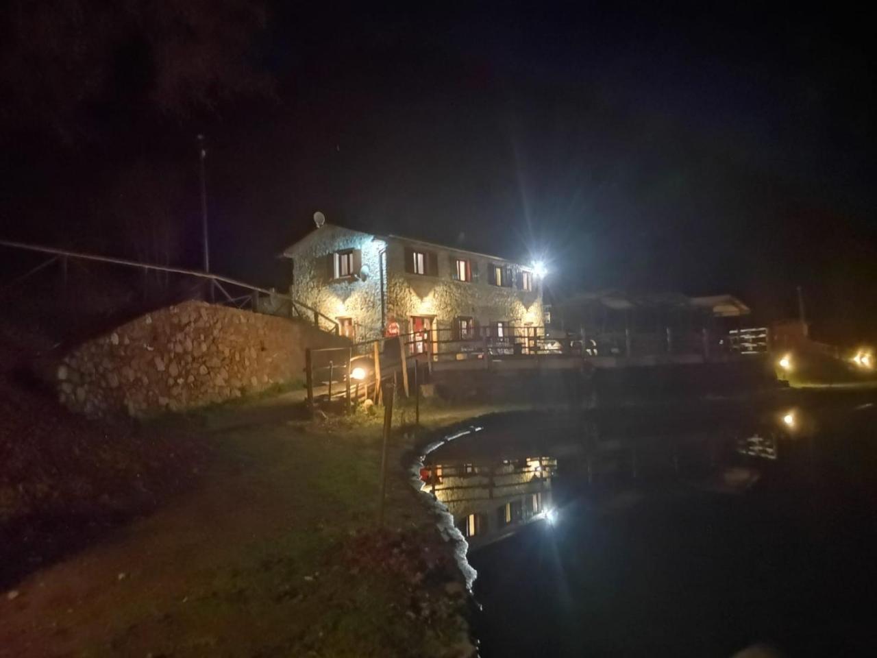 Taverna Del Dolmen Millesimo Exterior foto